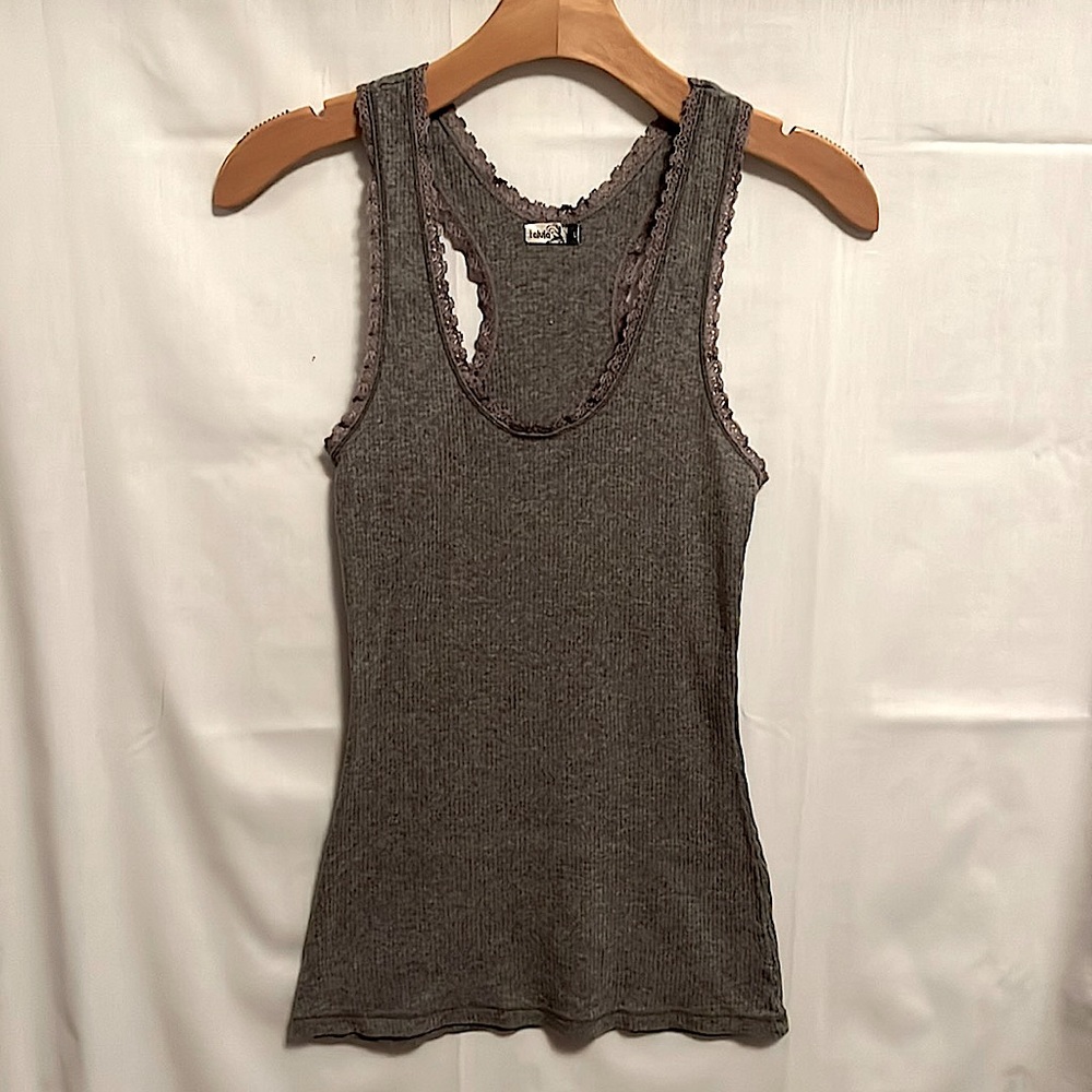 ARITZIA Talula Lace-Trimmed Ribbed Tank Top // Size L